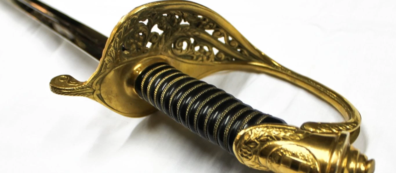 Μ.Βρετανία: Έκοψε το κεφάλι της μητέρας του με σπαθί που έπασχε από άνοια